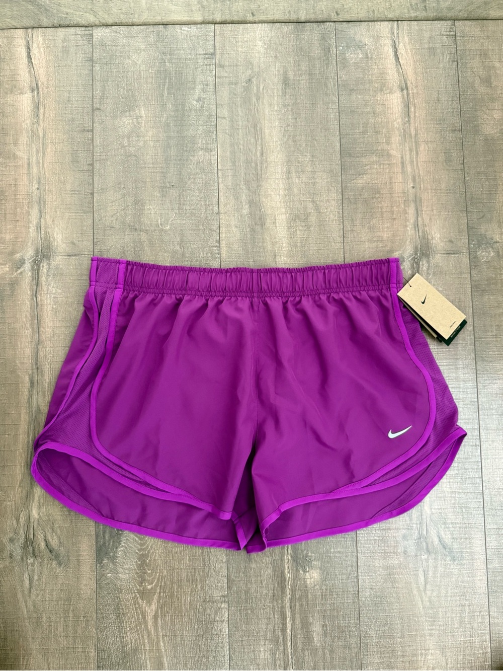 Nike Tempo Women's Brief-Lined Running Shorts
Size XL
New with tags!!